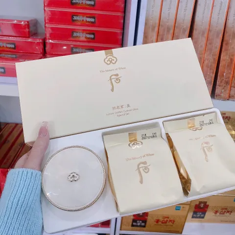 Set Phấn Phủ Whoo Gongjinhyang Mi Luxury Golden Cushion Glow Special 3 sản phẩm