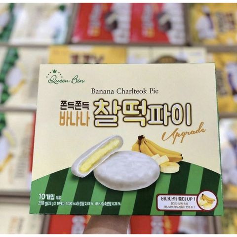 BÁNH MOCHI DẺO HÀN QUỐC BANANA CHARLTEOK PIE QUEEN BIN Hộp 10 bánh x 31g (310g)