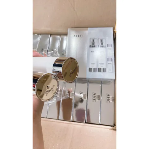 SET DƯỠNG AHC HYALURONIC DEWY RADIANCE CẤP ẨM NGẬM NƯỚC, DA CĂNG MỊN CHUẨN HÀN