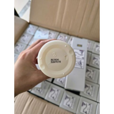 SALES SỐC THÁNG 1 XỊT TẨY DA CHẾT BODY HOA OẢI HƯƠNG QUEENBE 300ML HÀNG CẬN DATE
