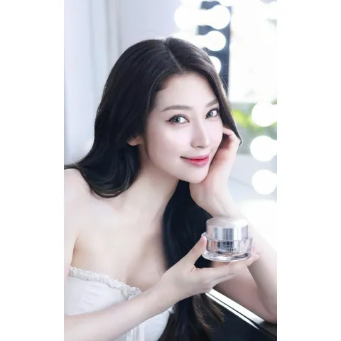 KEM DƯỠNG TRẮNG DA PO2 TONE UP CREAM