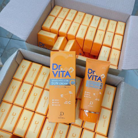 KEM CHỐNG NẮNG DR. VITA BẢO VỆ & NUÔI DƯỠNG DA MỖI NGÀY