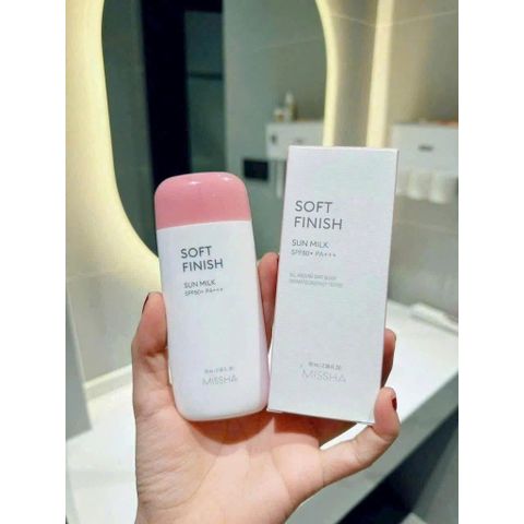 KEM CHỐNG NẮNG MISSHA HỒNG SOFT FINISH SUN MILK SPF50+/PA++++