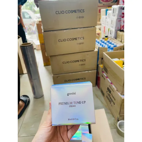 KEM ỐC SÊN HÀN QUỐC GOODAL PREMIUM TONNER UP CREAM 30ML