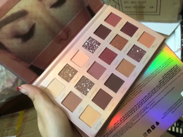 Bảng mắt Huda Beauty HÀNG VỀ SẴN
