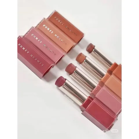 Son Bóng Thỏi Fenty Gloss Stix High Shine Gloss Stick 3.6g về 4 màu hot nhất RIRI, IS IT FUSSY, FENTY GLOW, SPICE COLD