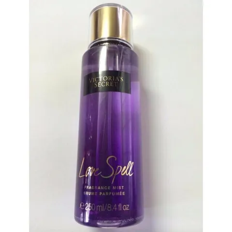 Xịt thơm toàn thân Victoria's Secret Love spell Romance 250 ml