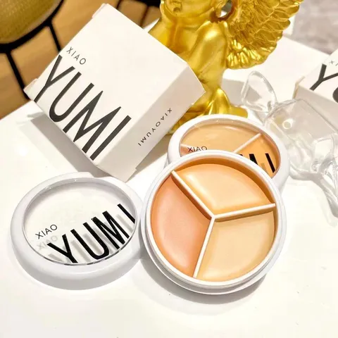 Kem che khuyết điểm 3 màu tiện lợi, che phủ tốt mọi khuyết điểm trên da