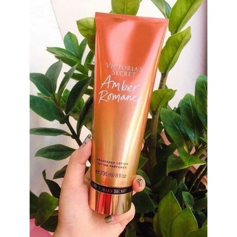 COMBO XỊT THƠM +DƯỠNG THỂ TOÀN THÂN VICTORIA’S SECRET FRAGRANCE MIST AMBER