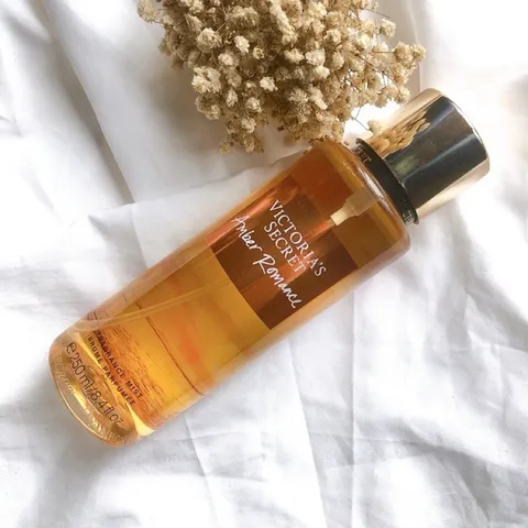 XỊT THƠM VICTORIA SECRET  250ml