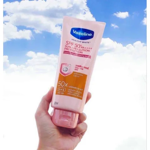 SỮA DƯỠNG THỂ BODY TRẮNG DA VASELINE HEALTHY WHITE THAILAND 50X SPF50+(320ML)