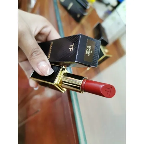 Son Tom F Scarlet Rouge 80 Màu đỏ thẫm
