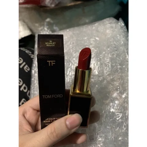 Son Tom F Scarlet Rouge 80 Màu đỏ thẫm