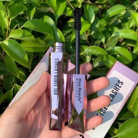 Mascara vỏ hồng làm dày và dài mi của kiss beauty