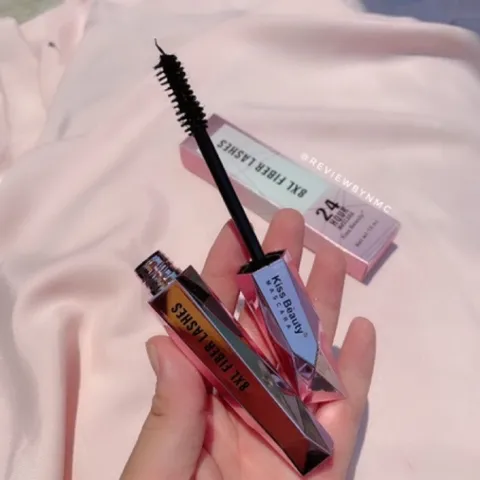 Mascara vỏ hồng làm dày và dài mi của kiss beauty