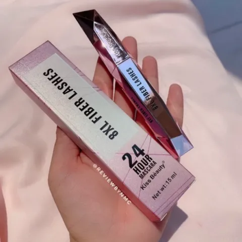 Mascara vỏ hồng làm dày và dài mi của kiss beauty