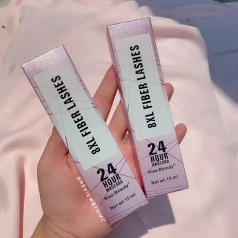 Mascara vỏ hồng làm dày và dài mi của kiss beauty