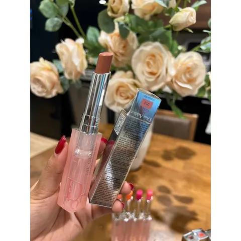 Son dưỡng môi Dior Addict Lip Glow màu hồng tự nhiên