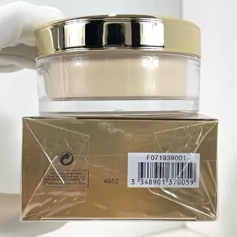 Phấn phủ bột  Capture Totale Compact chính hãng tone tự nhiên che phủ tốt mềm mịn (hộp vàng mẫu mới)