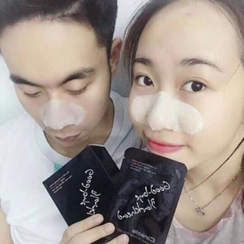 Mặt nạ đẩy mụn đầu đen Ciracle Goodbye Blackhead Off Cotton Mask