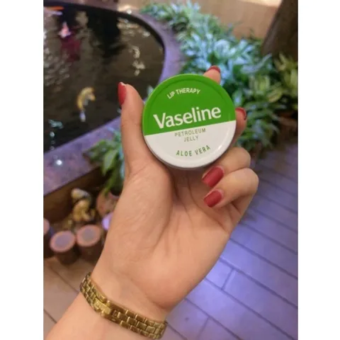 Son dưỡng môi Hộp thiếc Vaselline 20gr