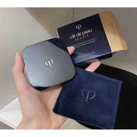 Phấn phủ dạng nén Cle De Peau Fefining Pressed Power