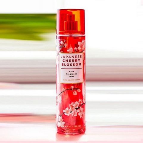 Xịt thơm toàn thân Bath & Body Works fragrance mist 236ml