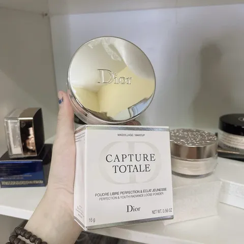 Phấn Phủ Dạng Bột Dior Capture Totale Compact với khả năng kiềm dầu rất tốt