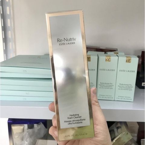 Sữa Rửa Mặt Tạo Bọt Chứa Axit Amin Và Bạch Kim Estee Lauder 125ml