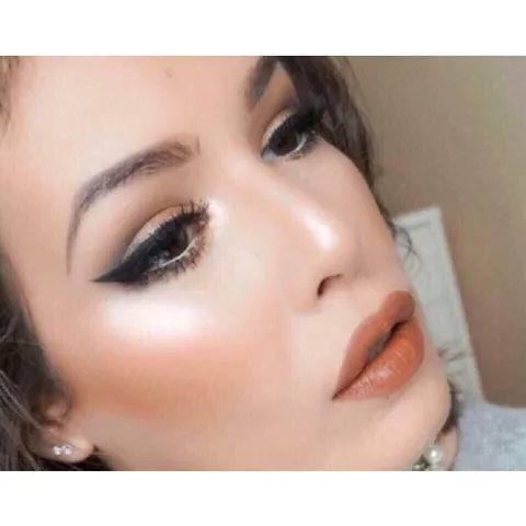 Phấn bắt sáng Kim Cương Highlight Dazzling