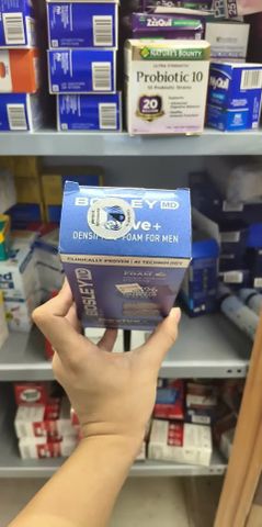 BosleyMD Mens Revive+ Densifying Foam giúp mọc tóc, dùng trong 2 tháng.