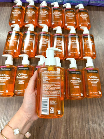 Gel rửa mặt ngừa mụn Neutrogena Oil-Free Acne Wash 269ml