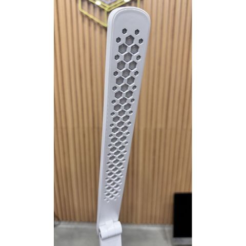 Đèn Bàn Led Đọc Sách Bảo Vệ Mắt BULL 12W Ánh Sáng Tự Nhiên AA Tiêu Chuẩn Cao Tản Nhiệt Tổ Ong