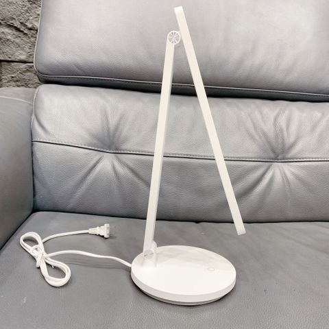 Đèn Bàn Led Đọc Sách Bảo Vệ Mắt BULL 12W Ánh Sáng Tự Nhiên AA Tiêu Chuẩn Cao Tản Nhiệt Tổ Ong