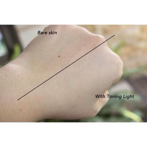 KEM DƯỠNG TRẮNG VÀ TÁI TẠO DA V7 TONING LIGHT HÀN QUỐC full hộp 50ml 760118