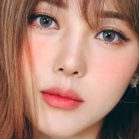 Má hồng Any Lady Peach 3 ô vuông 760622