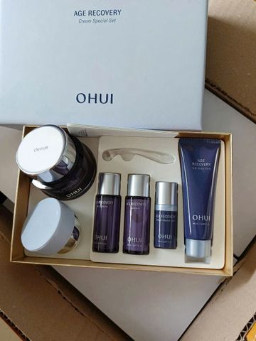 Set kem dưỡng trẻ hóa Ohui Age Recovery Cream Special 50ml x 2 - Giúp da trẻ trung, vitamin và collagen cho mọi loại da