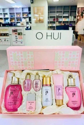 SET KEM WHOO HỒNG DƯỠNG ẪM KIỀM DẦU SE KHÍT CHÂN LÔNG 7 sp