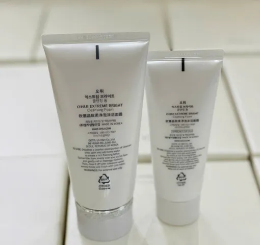 Set Sữa Rửa Mặt Dưỡng Trắng Da Ohui Extreme Bright Cleansing Foam 160ml + 100ml - Giúp Đều Màu Da và Ngăn Ngừa Chân Nám 761713
