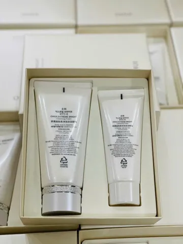 Set Sữa Rửa Mặt Dưỡng Trắng Da Ohui Extreme Bright Cleansing Foam 160ml + 100ml - Giúp Đều Màu Da và Ngăn Ngừa Chân Nám 761713