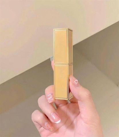 Son Dưỡng Tom Ford Soleil Lip Balm #03 Escapist