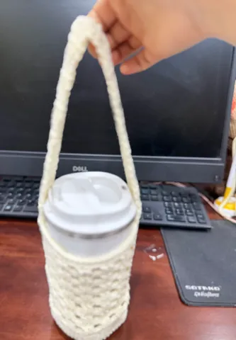 Túi xách đựng bình nước làm thủ công bằng len, tặng ví mini bằng len