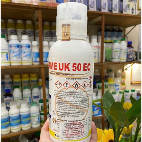 Thuốc diệt muỗi PERME UK mùi nhẹ diệt được nhiều loại côn trùng nhập từ Anh Quốc chai 1 lít