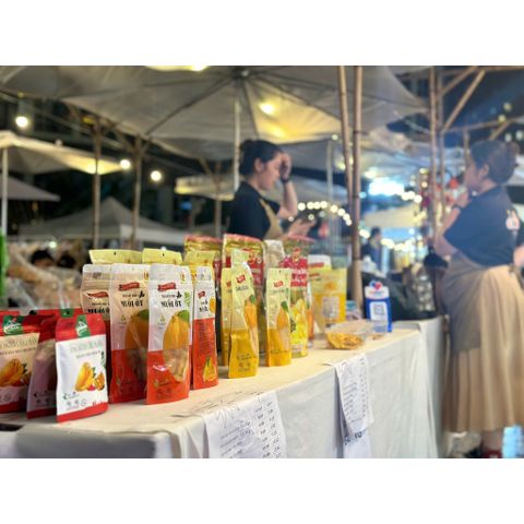 [PREMIUM QUALITY]Natural original dried mango, PREMIUM QUALITY, 200G bag - Viza Food