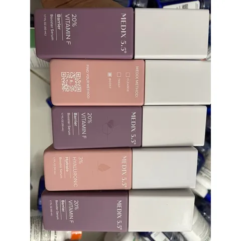 [MỸ] Serum Boost hyaluronic acid 3% 50ml Medix 5.5pH Vitamin B5 Lô hội, Tảo bẹ giúp làn da cực kỳ ngậm nước và căng mọng