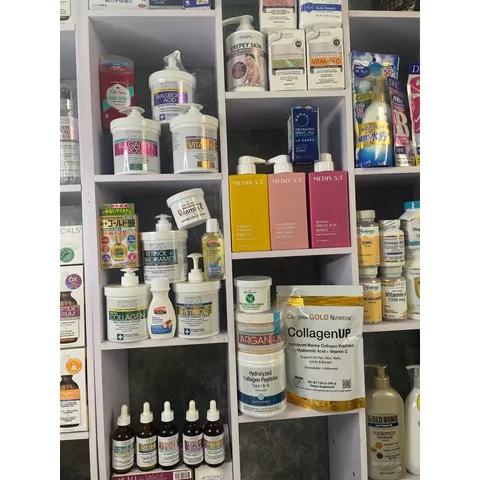 [MỸ.MỚI ] kem pH5.5 Vitamin C + Turmeric Cream Vitamin C &  nghệ 444ml nâng tone phục hồi Medix5.5