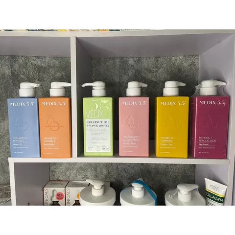 [MỸ.MỚI ] kem pH5.5 Vitamin C + Turmeric Cream Vitamin C &  nghệ 444ml nâng tone phục hồi Medix5.5