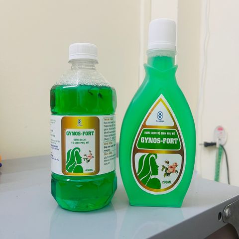 (Cải tiến công thức) Dung dịch vệ sinh phụ nữ Gynos Fort màu xanh lá