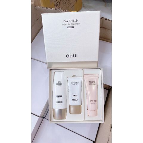 SET KEM CHỐNG NẮNG OHUI BLACK & OHUI RED BẢO VỆ DA HOÀN HẢO
