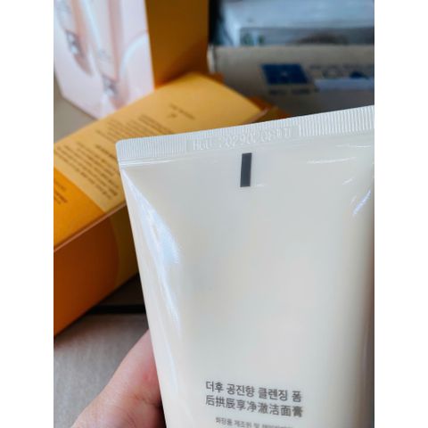 SỮA RỬA MẶT WHOO VÀNG CAO CẤP 180ML LÀM SẠCH SÂU, DƯỠNG DA MỀM MỊN
